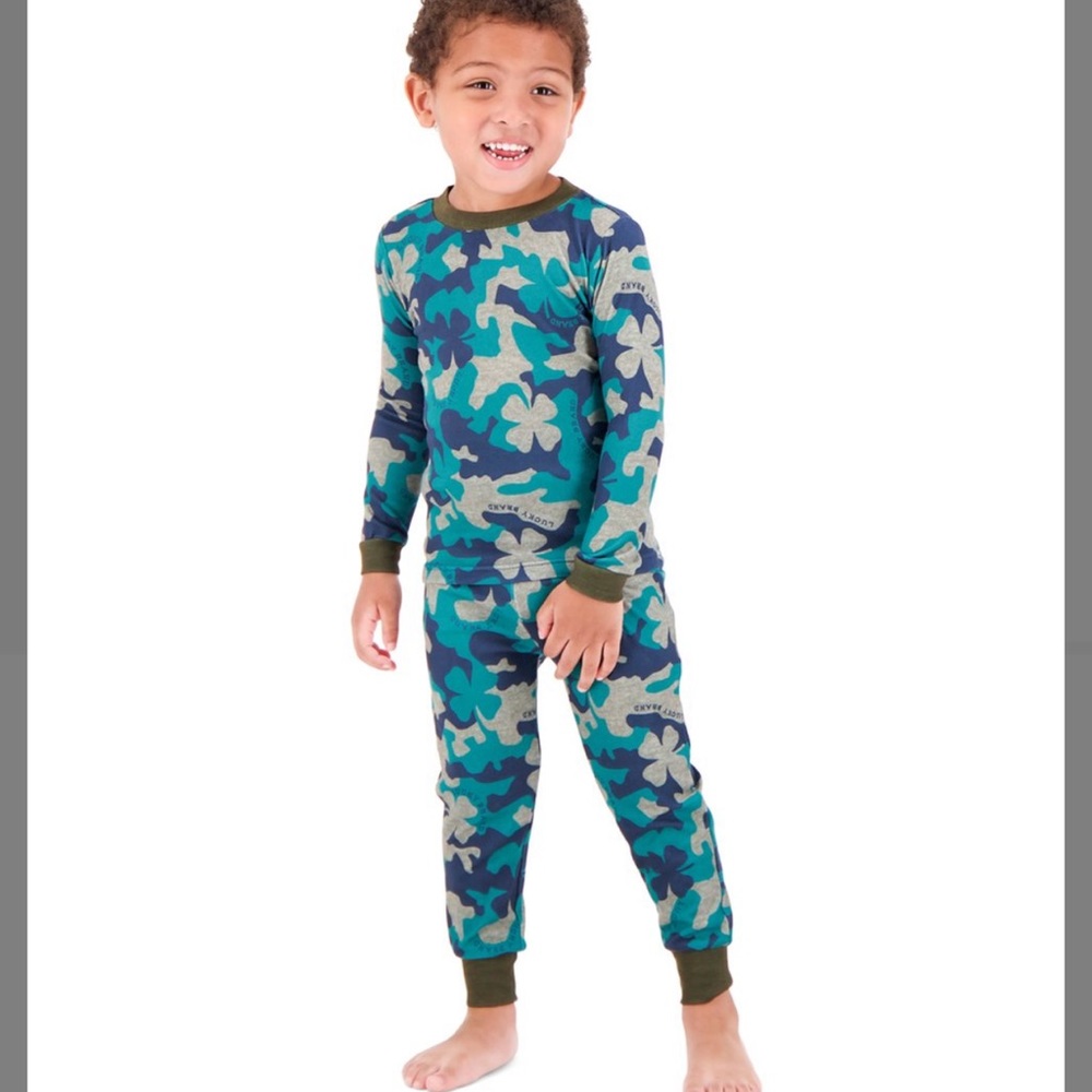 Lucky Brand camo clover pajama set. SZ. 4T. NWT.
